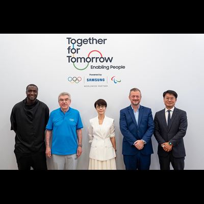 Together for Tomorrow Enabling People IOC and Samsung launch new digital community to engage young Olympic fans