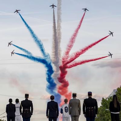 IOC awards Olympic Cup to the people of France at spectacular ceremony on the Champs lys es