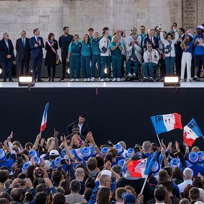 IOC awards Olympic Cup to the people of France at spectacular ceremony on the Champs lys es