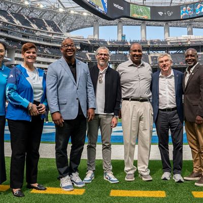 IOC President visits newest world class venues in LA and meets Organising Committee