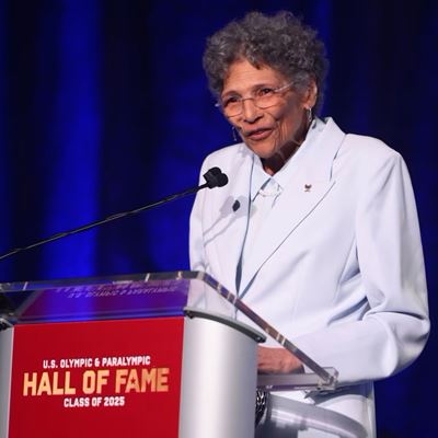 Pioneer athlete leader IOC Member Anita DeFrantz inducted into USOPC Hall of Fame IOC President Coventry there to c