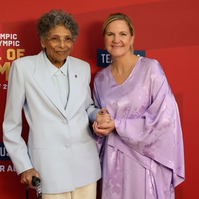 Pioneer athlete leader IOC Member Anita DeFrantz inducted into USOPC Hall of Fame IOC President Coventry there to c
