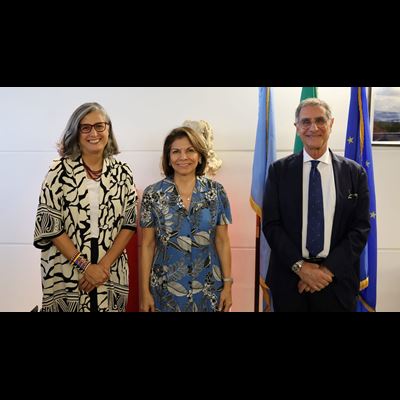 UN Habitat SDG Localization Anacl udia Rossbach UN Habitat Executive Director Laura Chinchilla IOC Member