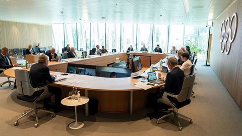 IOC suspends NOC of Guatemala with effect as from 15 October; issues a final warning to NOC of India