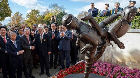 IOC awards Olympic Cup to Taekwondo Humanitarian Foundation