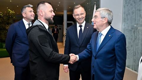 Polish President Andrzej Duda welcomed by IOC President Thomas Bach in Lausanne