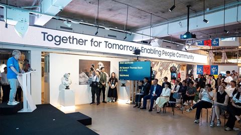 Together for Tomorrow Enabling People IOC and Samsung launch new digital community to engage young Olympic fans