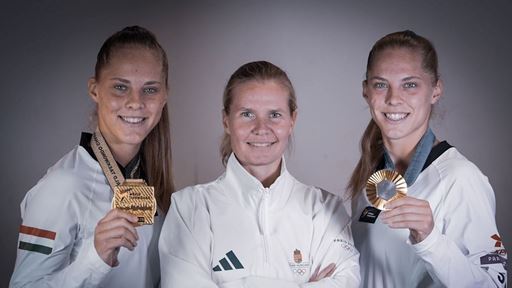 Suvi Mikkonen with Luana Marton world championship from 2023 and Viviana Marton Olympic champion at Paris 2024