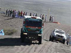 Dakar 2014: Gerard de Rooy stays on top of the general classification with the Iveco Powerstar  ​