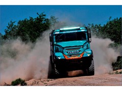 Dakar 2017: Three IVECO trucks in Top Ten in Stage 11