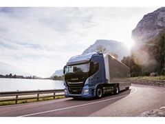 IVECO Stralis NP crowned Low Carbon Truck of the Year