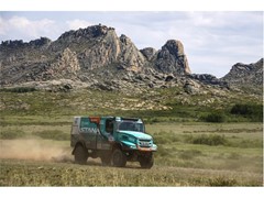 SILK WAY RALLY 2017: IVECO in the top five of the 6th leg with Kazakh pilot Artur Ardavichus