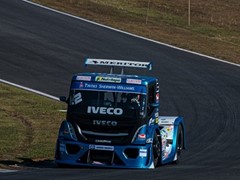 Brutos da IVECO chegam a São Paulo para a 2ª etapa da Copa Truck 2021