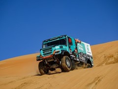 Equipe Petronas De Rooy IVECO preparada para o Dakar 2022