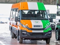 IVECO BUS renova parceria com empresa da Costa do Marfim para a produção de micro-ônibus