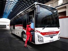 An IVECO BUS Crossway belonging to the Italian Red Cross is the world's first high-biocontainment bus
