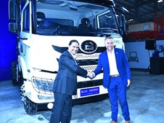 THE FIRST NATURAL GAS TRUCK IN INDIA ROLLS OFF THE PRODUCTION LINE, POWERED BY FPT INDUSTRIAL
