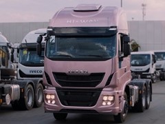 IVECO lança cor exclusiva para caminhões em alusão ao Outubro Rosa