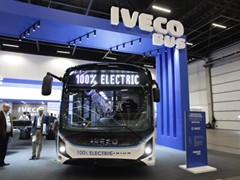 IVECO BUS dice presente en LAT.BUS y expone productos y servicios de excelencia a través de soluciones de movilidad sostenibles e integradas