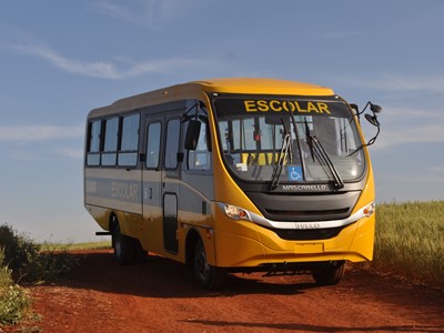 Ônibus da IVECO BUS, sob o chassi 10-190, para o programa Caminho da Escola
