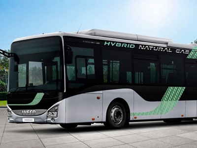 O ônibus Crossway Low Entry Hybrid é impulsionado a gás natural e biometano. Crédito: IVECO BUS/Divulgação