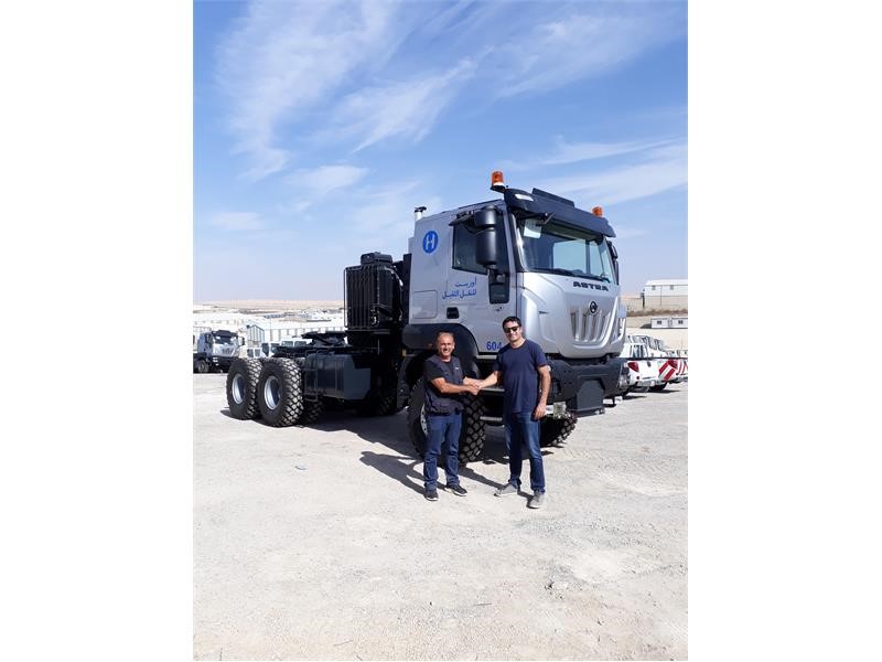 IVECO Astra delivers five HD9 heavy haulage push&pull tractors for Jordan