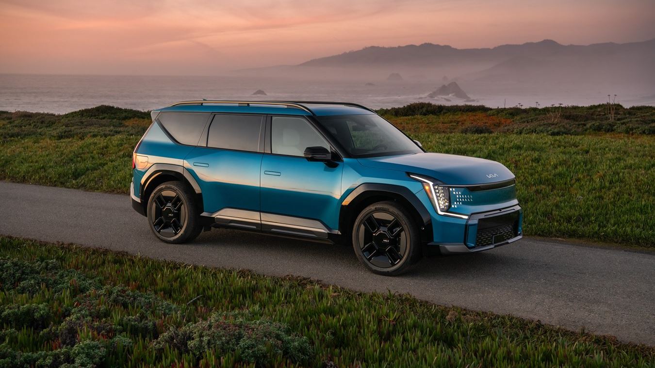 Kia EV9 and Sportage Hybrid Earn 2024 Edmunds Top Rated Awards
