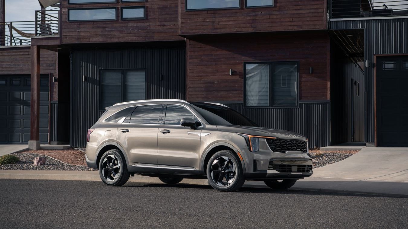 Kia America Announces Pricing for 2025 Sorento PHEV