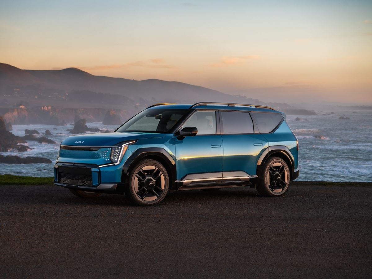 Kia EV9 SUV Named 2024 Electric Vehicle of Texas by the Texas Auto Writers Association