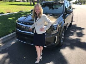 Kia’s Julie Kurcz named to Automotive News’ list of 100 Leading Women in North American auto industry Kia’s Julie Kurcz named to Automotive News’ list of 100 Leading Women in North American auto industry