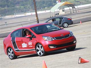 Kia Motors America and B.R.A.K.E.S. Support National Distracted Driver Awareness Month with Hands-on Defensive Driving Education for Teens and Their Parents Kia Motors America and B.R.A.K.E.S. Support National Distracted Driver Awareness Month with Hands-on Defensive Driving Education for Teens and Their Parents