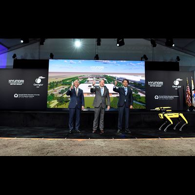 From left, Euisun Chung (Executive Chair of Hyundai Motor Group), Brian P. Kemp (Governor of Georgia), and Jose Munoz...