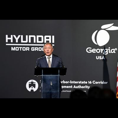 Executive Chair of Hyundai Motor Group Euisun Chung, giving remarks at the groundbreaking ceremony