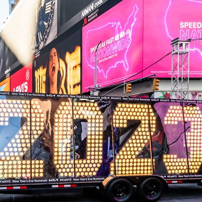 Kia America Delivers 2023 Numerals to Times Square