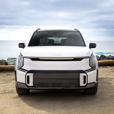 Kia EV9 Takes Kelley Blue Book Best Buy Award for “Best 3-row Electric Vehicle” For Third Year Running