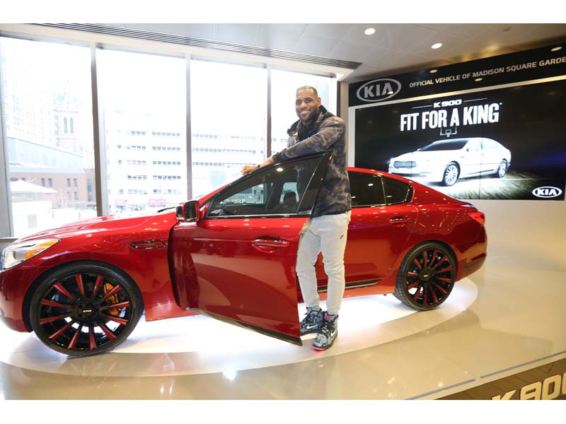 “King James Edition” Kia K900 goes up for auction today to benefit the LeBron James Family Foundation “King James Edition” Kia K900 goes up for auction today to benefit the LeBron James Family Foundation
