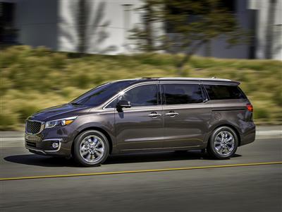 2015 Kia Sedona 24