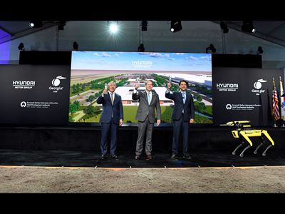 From left, Euisun Chung (Executive Chair of Hyundai Motor Group), Brian P. Kemp (Governor of Georgia), and Jose Munoz...