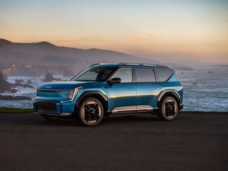 Kia EV9 SUV Named “2024 Electric Vehicle of Texas” by the Texas Auto Writers Association