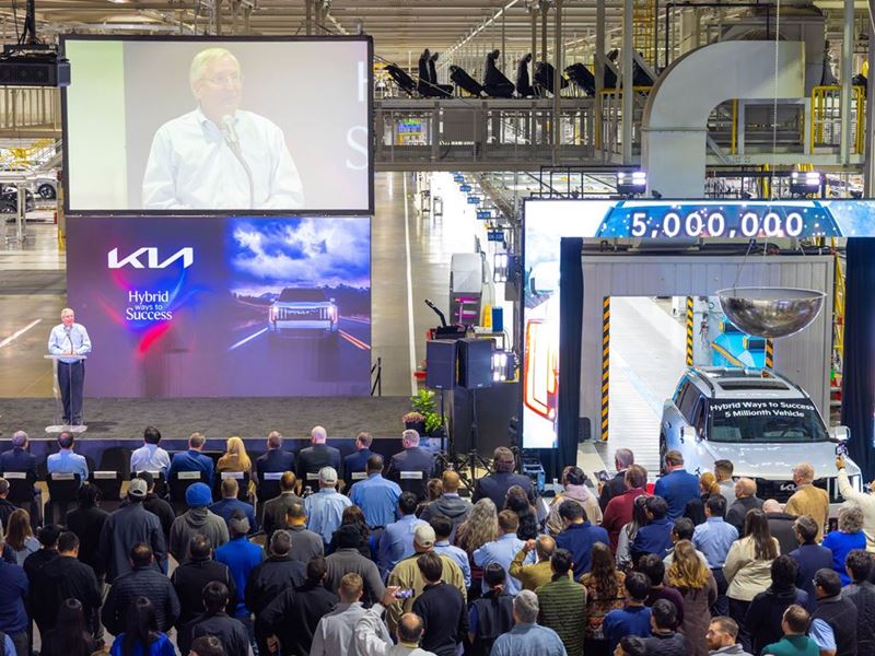 Kia Georgia celebrates the launch of the 2027 Kia Telluride HEV and the 5 millionth vehicle assembled at the plant