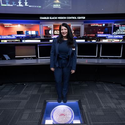 U.S. Poet Laureate Ada Limón Visits Mission Control at NASA’s JPL