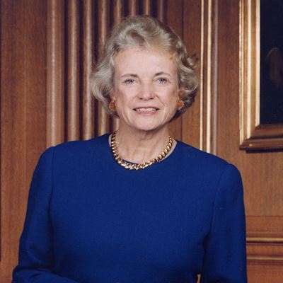 Sandra Day O Connor official Supreme Court photograph ca 2002 2003