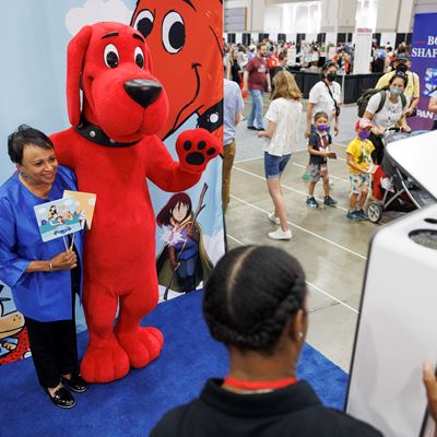 Librarian of Congress with Clifford the Big Red Dog