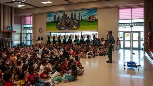 national-ambassador-for-young-people-s-literature-mac-barnett-on-2025-tour-visit-to-texas