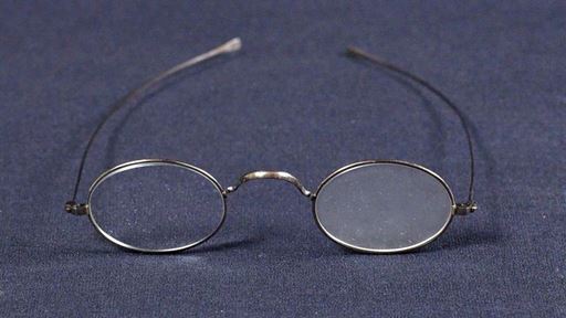 walt-whitman-s-glasses