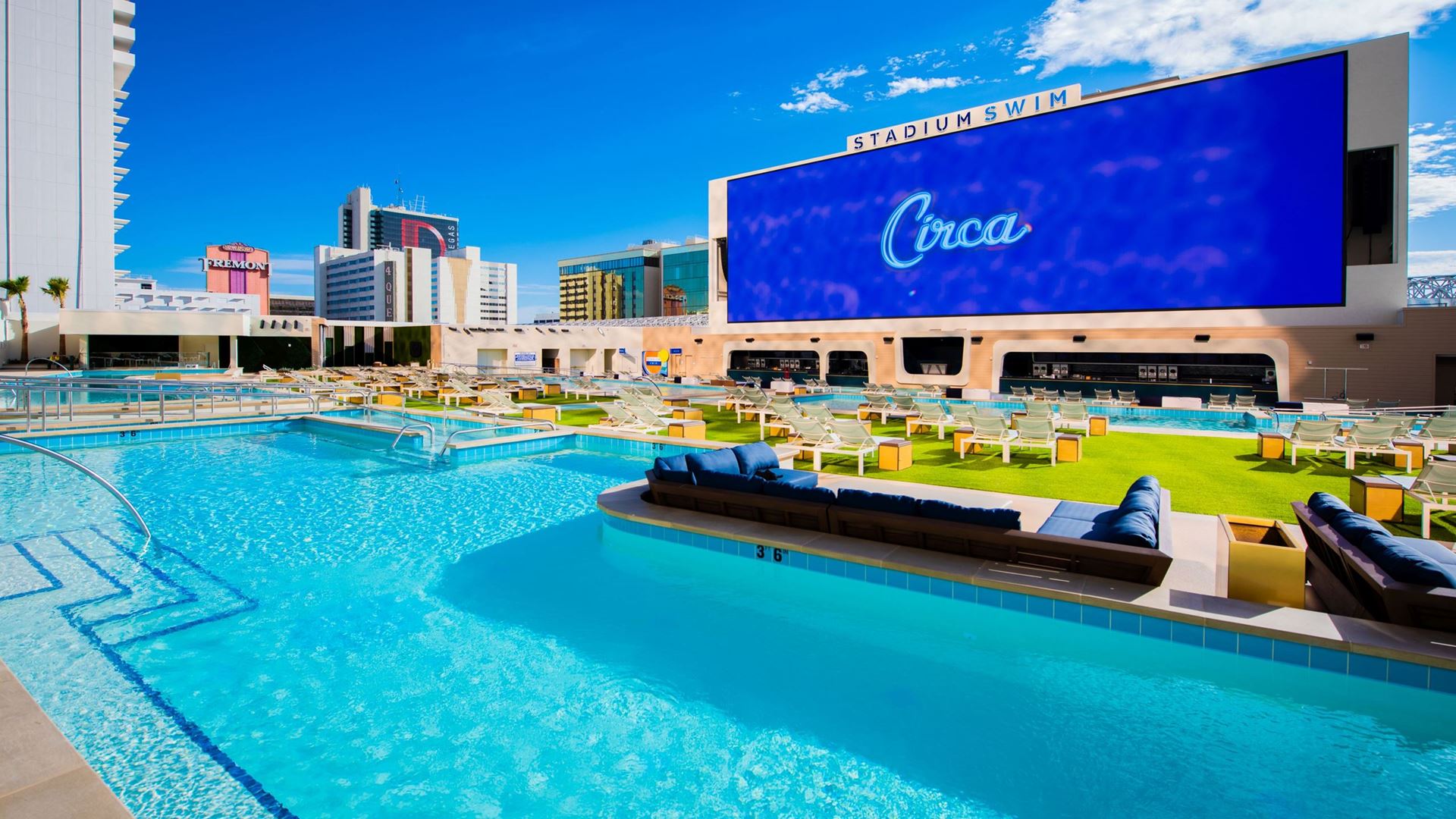 Las Vegas' hotel and resort pools