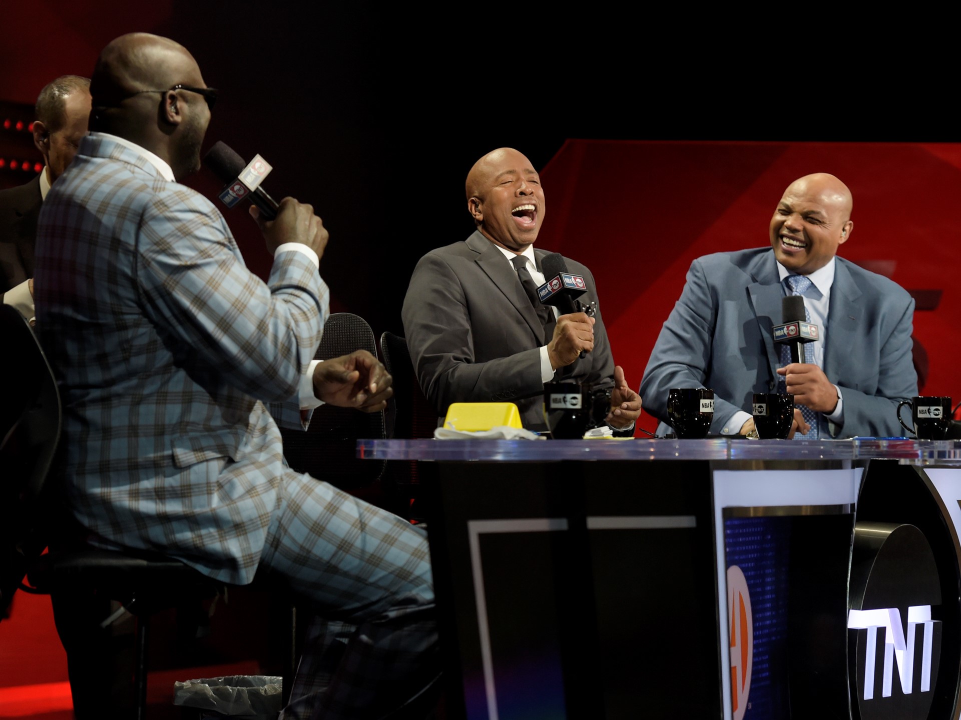 Shaquille O’Neal, Kenny Smith and Charles Barkley