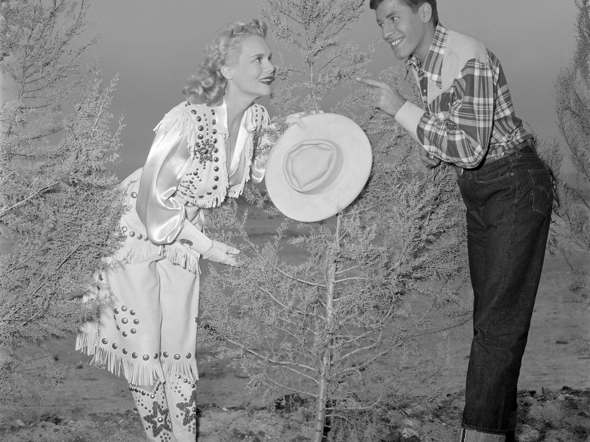 Jerry Lewis and Marie Wilson during filming of "My Friend Irma Goes West" at the Flamingo