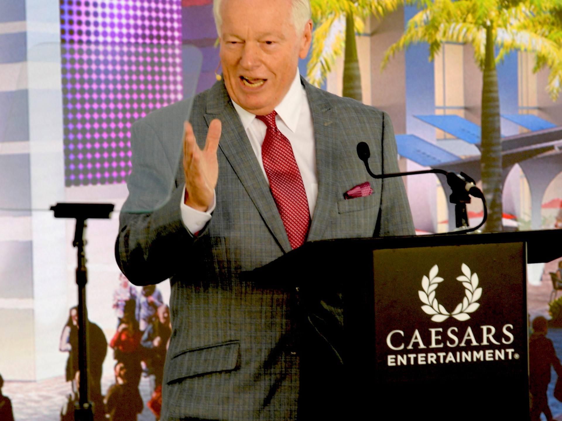 Roger Dow, President and CEO of the U.S. Travel Association speaking at the groundbreaking of CAESARS FORUM