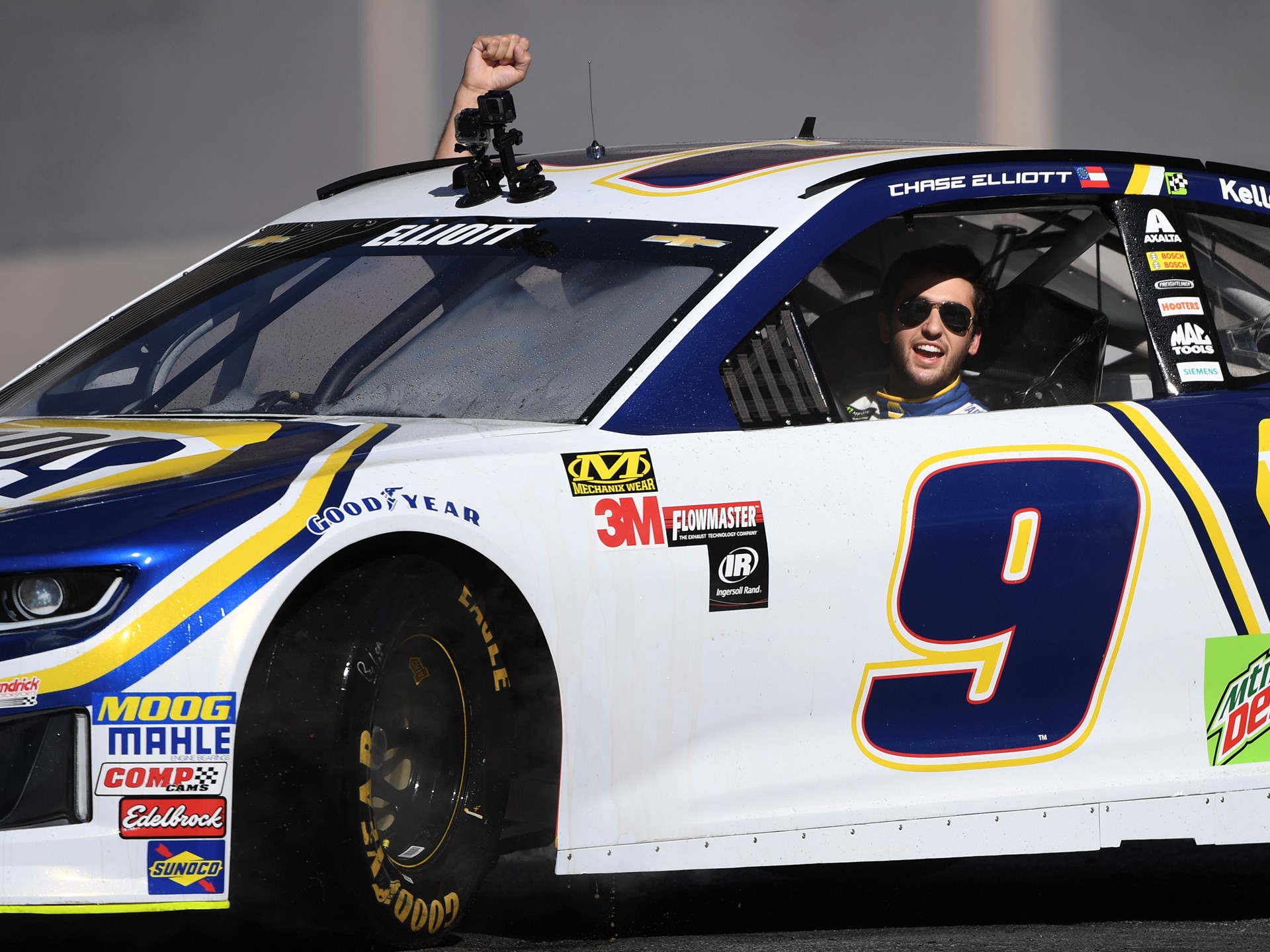 Chase Elliott 9